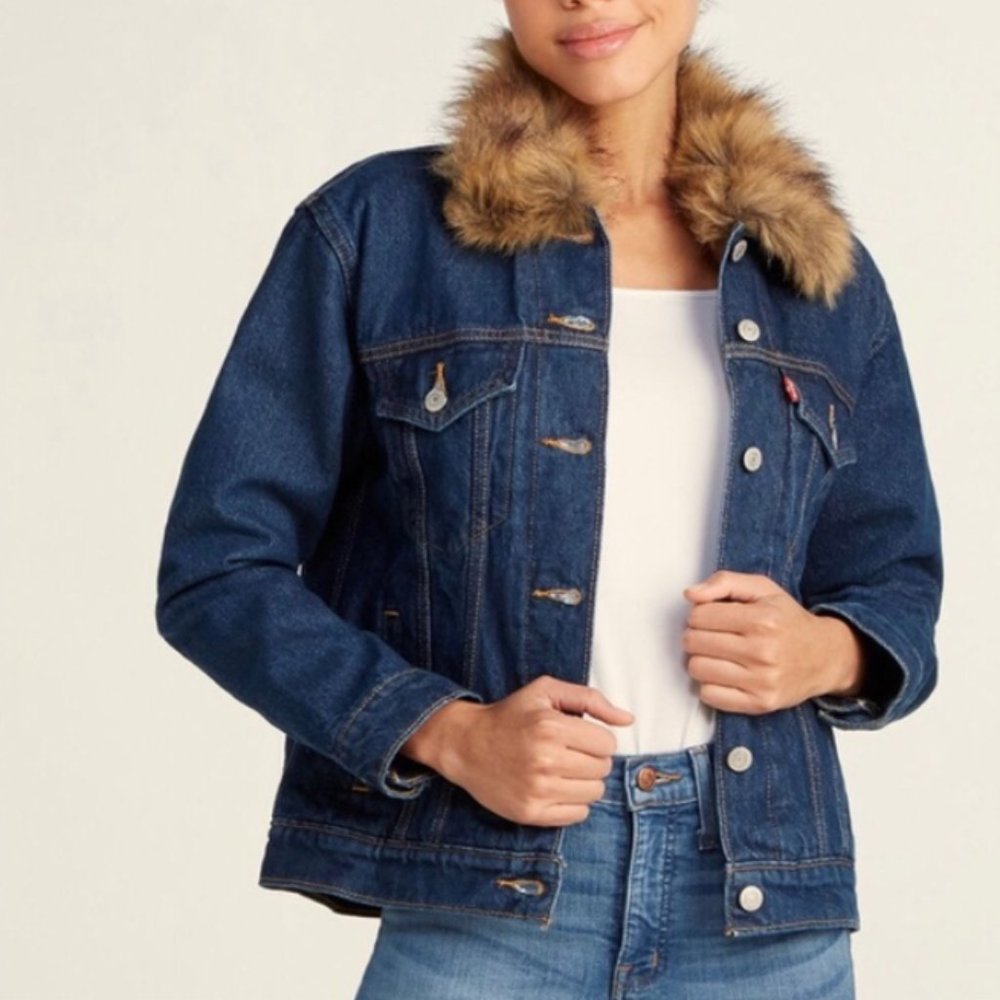 | levis • ex-boyfriend faux fur collar denim jacket • small |